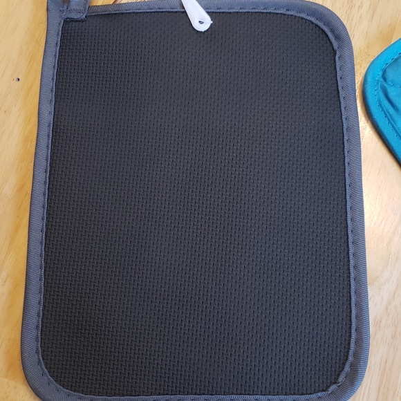 Pocket pot holder set.Gray & Turquoise - Picture 3 of 5